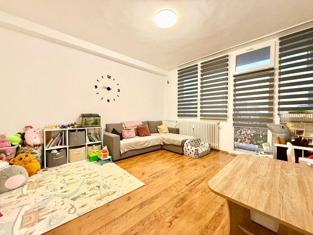 Eladó téglalakás, Sárváron, Alkotmány utcában 43.9 M Ft