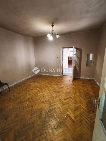 Eladó családi ház, Páhin 14.9 M Ft, 3 szobás