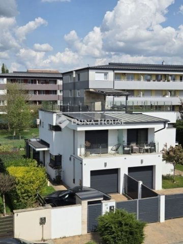 Eladó ikerház, Budapesten, XVIII. kerületben 199 M Ft, 4 szobás