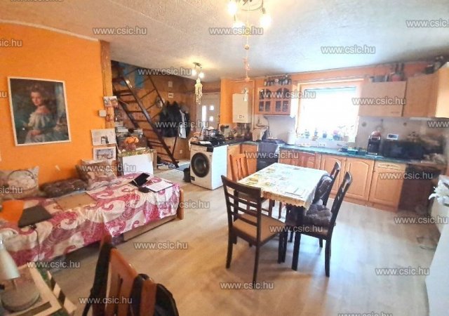 Eladó családi ház, Budapesten, IV. kerületben 199.99 M Ft