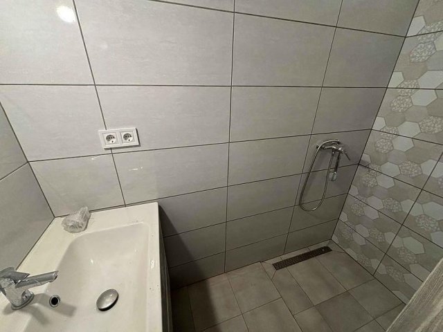 Eladó téglalakás, Budapesten, VI. kerületben, Weiner Leó utcában