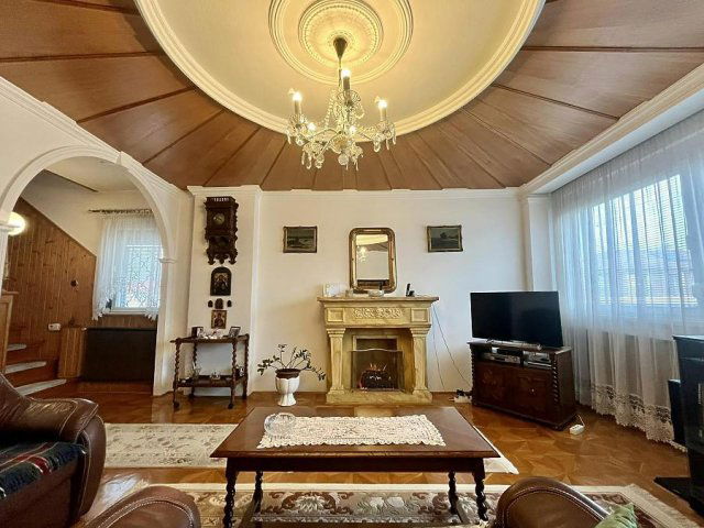 Eladó családi ház, Budapesten, XV. kerületben 151 M Ft, 4 szobás