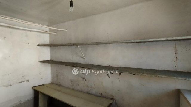 Eladó családi ház, Jászberényben 33 M Ft, 2+1 szobás