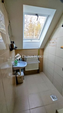 Eladó családi ház, Kecskeméten 99 M Ft, 5 szobás