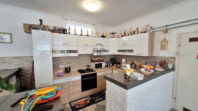 Eladó családi ház, Tolnán 62.8 M Ft, 2 szobás