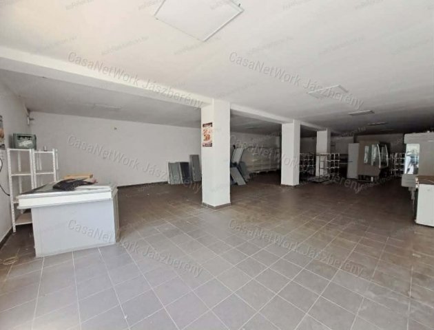 Eladó üzlethelyiség, Erken 9.99 M Ft, 1 szobás