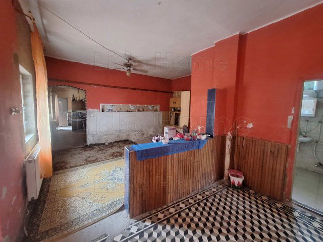 Eladó családi ház, Felsőmocsoládon 18 M Ft, 4 szobás