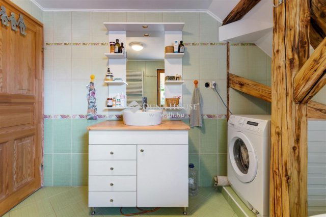 Eladó téglalakás, Budapesten, VII. kerületben 185 M Ft, 3 szobás