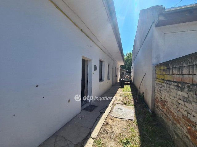 Eladó téglalakás, Budapesten, XXI. kerületben 39.9 M Ft