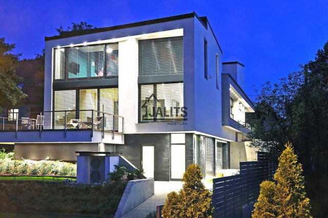 Eladó családi ház, Budapesten, II. kerületben 550 M Ft, 6 szobás