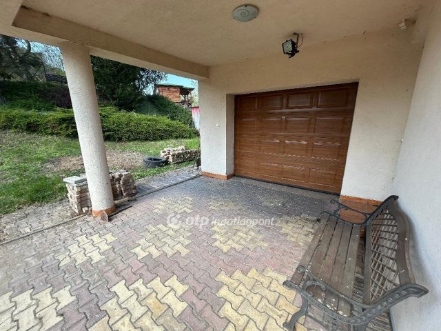 Eladó családi ház, Szabolcson 55 M Ft, 2 szobás