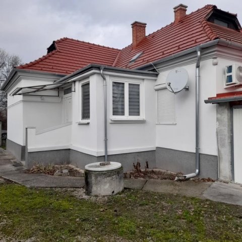 Eladó családi ház, Győrött 75 M Ft, 3 szobás