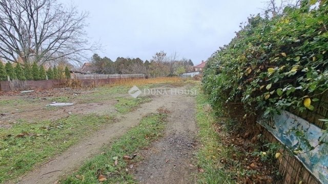 Eladó családi ház, Turán 79 M Ft, 7 szobás