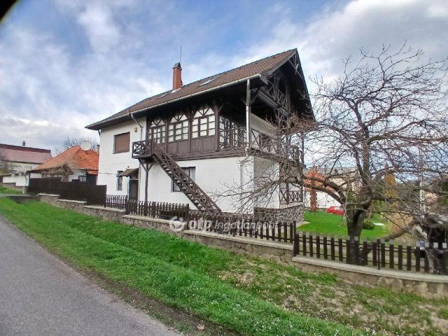 Eladó családi ház, Parádsasváron 108 M Ft, 5+1 szobás