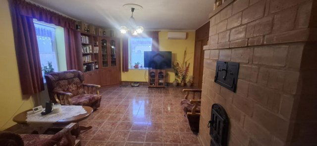 Eladó családi ház, Móron 79.5 M Ft, 4 szobás