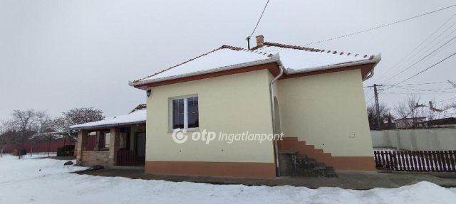 Eladó családi ház, Jánoshidán 36 M Ft, 2+1 szobás