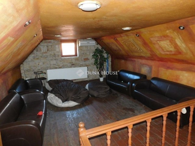 Eladó családi ház, Helvécián 139.9 M Ft, 3 szobás