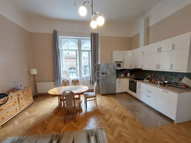 Kiadó téglalakás, albérlet, Budapesten, VIII. kerületben