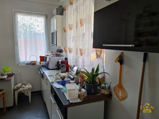 Eladó családi ház, Szigetszentmiklóson 79.9 M Ft, 7+1 szobás