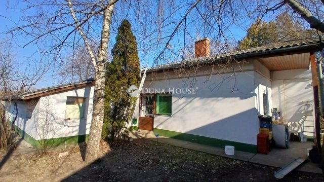 Eladó családi ház, Kecskeméten 107.95 M Ft, 3 szobás