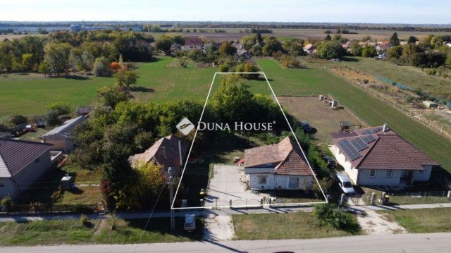 Eladó családi ház, Iváncsán 40 M Ft, 2 szobás