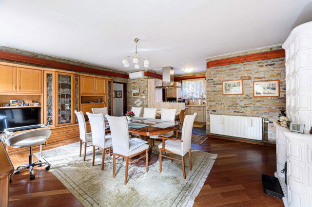 Eladó családi ház, Csobánkán 149 M Ft, 5 szobás