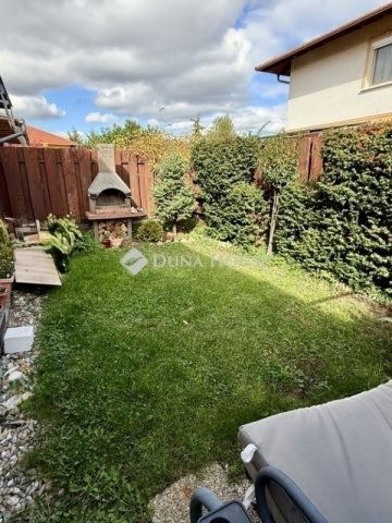 Eladó sorház, Vecsésen 139.9 M Ft, 5 szobás