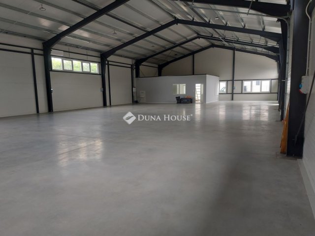 Eladó ipari ingatlan, Debrecenben 280 M Ft / költözzbe.hu