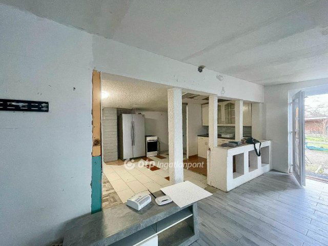 Eladó családi ház, Szentmártonkátán 19.99 M Ft, 3 szobás