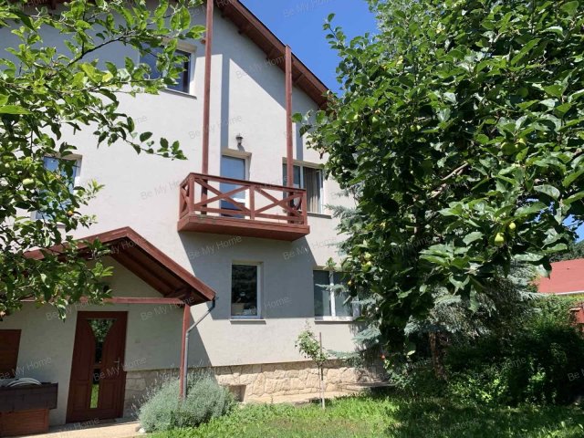 Eladó családi ház, Budakalászon 169 M Ft, 5 szobás