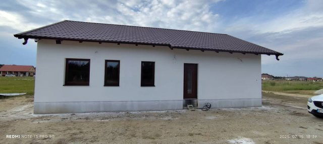 Eladó családi ház, Fertődön 65 M Ft, 3 szobás