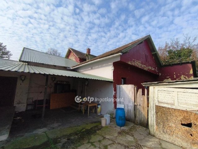 Eladó ipari ingatlan, Mezőtúron 130 M Ft / költözzbe.hu