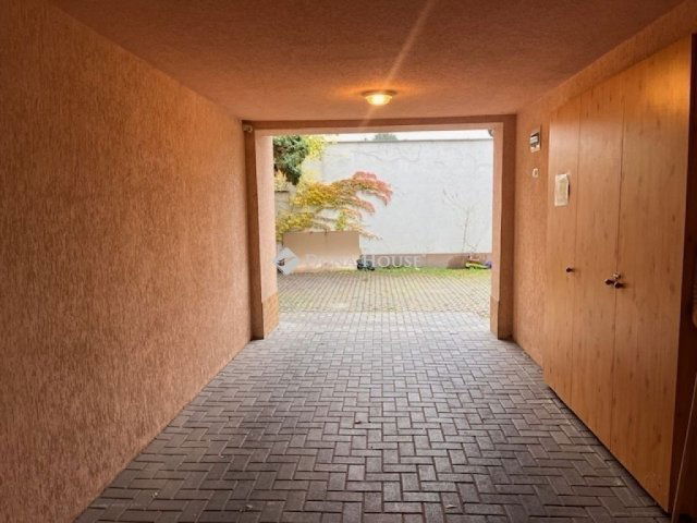 Eladó téglalakás, Kecskeméten 49.9 M Ft, 2 szobás