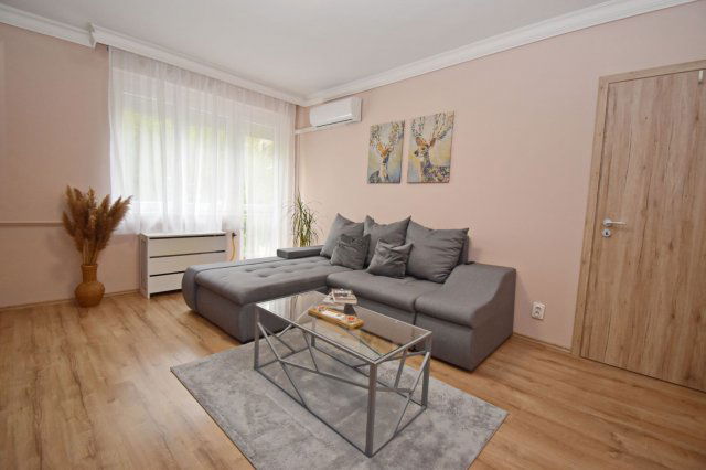 Eladó téglalakás, Debrecenben 63.5 M Ft, 2 szobás