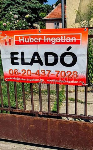 Eladó családi ház, Budakeszin, Fő utcában 62.5 M Ft, 2+1 szobás