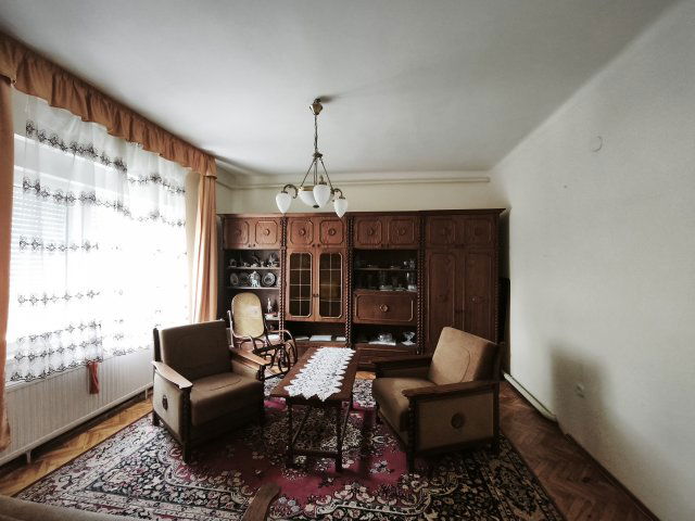 Eladó családi ház, Kaposváron, Laborfalvi Róza utcában