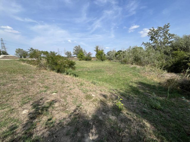 Eladó mezogazdasagi ingatlan, Szegeden, Sándorfalvi úton 3.2 M Ft