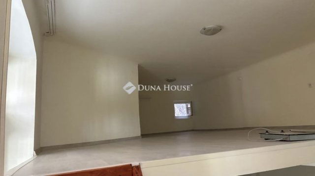 Eladó téglalakás, Budapesten, VIII. kerületben 45 M Ft, 2 szobás