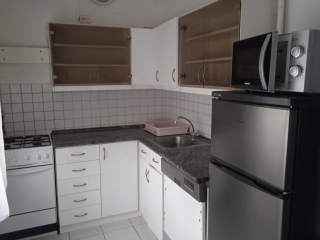 Kiadó panellakás, albérlet, Kecskeméten 130 E Ft / hó, 2 szobás