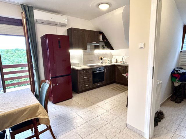 Eladó téglalakás, Alsópáhokon 67.99 M Ft, 3 szobás