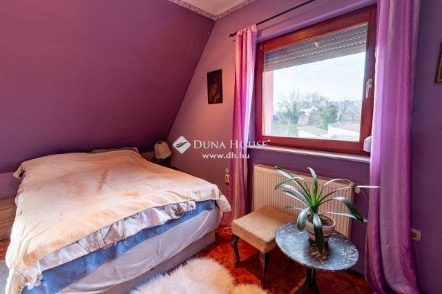 Eladó családi ház, Budapesten, XVIII. kerületben 84.8 M Ft