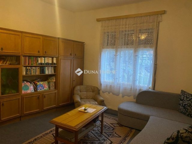 Eladó családi ház, Csolnokon 35 M Ft, 4 szobás