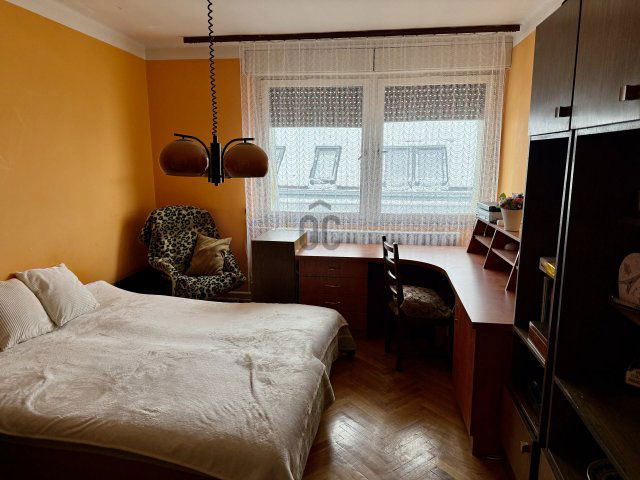 Eladó téglalakás, Pécsett, Anna utcában 79.9 M Ft, 3 szobás