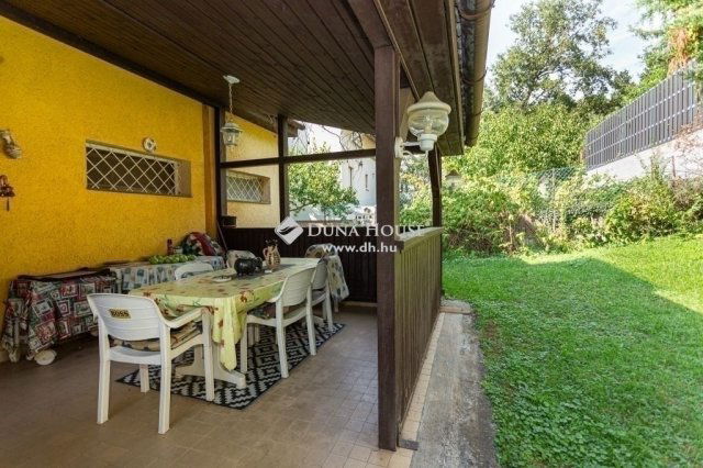 Eladó családi ház, Budapesten, II. kerületben 239.9 M Ft
