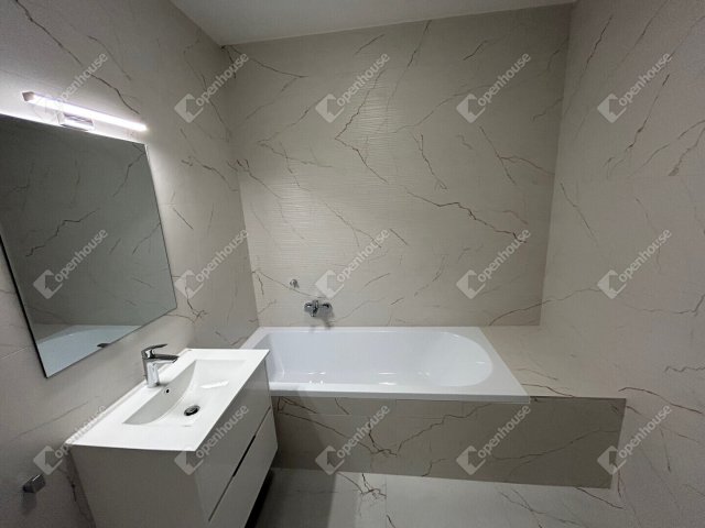 Kiadó téglalakás, albérlet, Győrött 308 E Ft / hó, 3 szobás