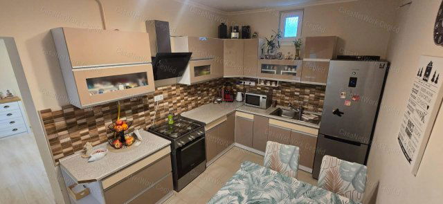 Eladó családi ház, Cegléden 65 M Ft, 3+1 szobás