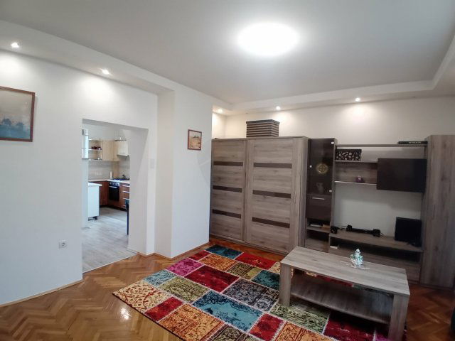 Eladó téglalakás, Petőfibányán 23.9 M Ft, 1 szobás