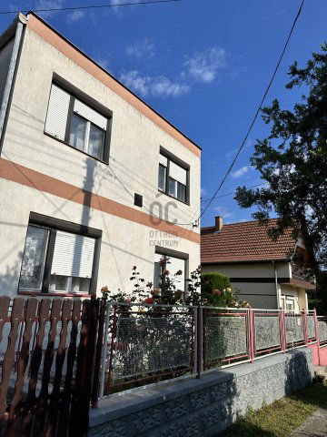 Eladó családi ház, Martfűn 39.8 M Ft, 4 szobás