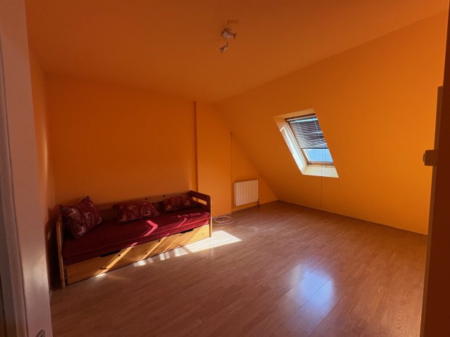 Eladó téglalakás, Egerben 25 M Ft, 1 szobás