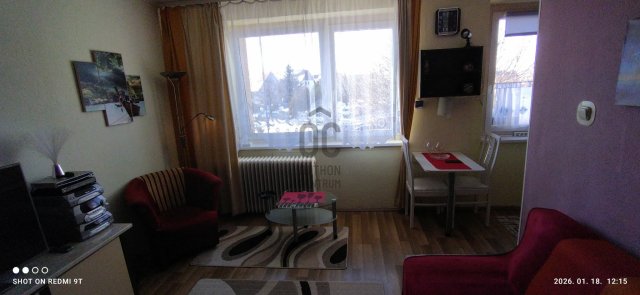 Eladó panellakás, Veszprémben 34 M Ft, 1 szobás